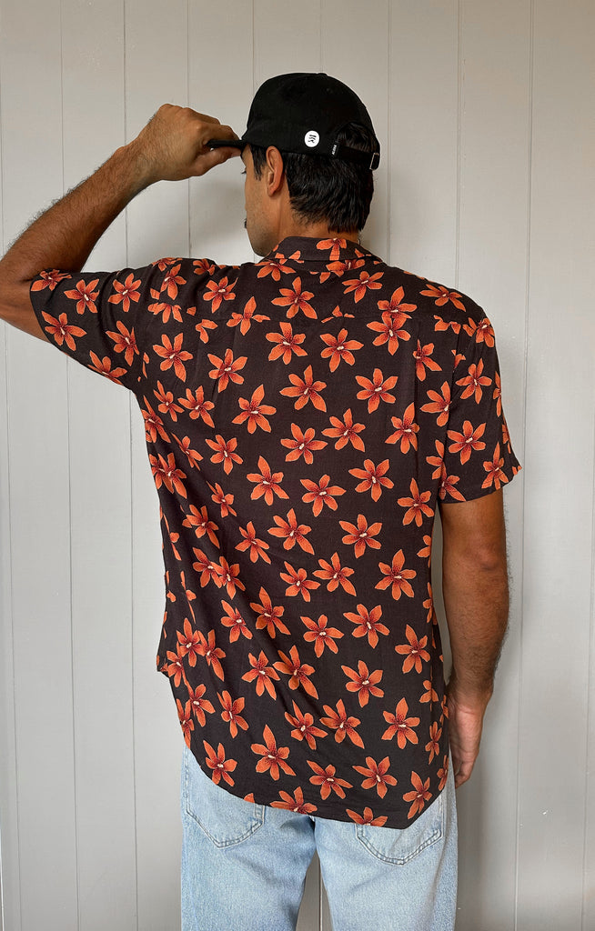 Men's Aloha Shirt Hawaiian Floral in Papaya Lily - Back View